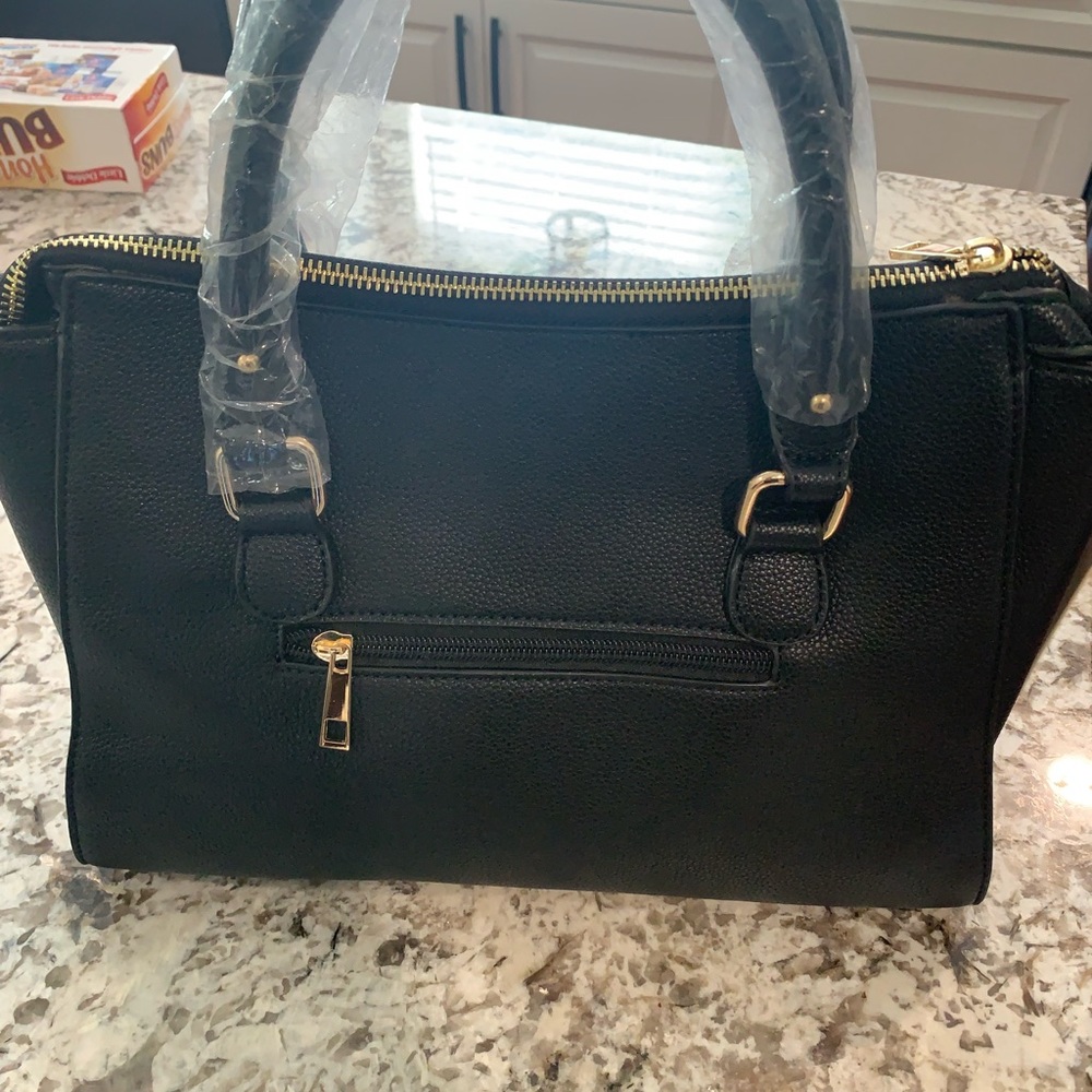 Black and orange purse med size